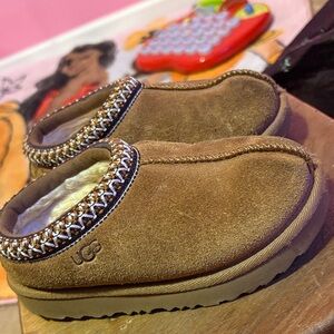 UGG Kids Tan Slippers with Patterned Trim